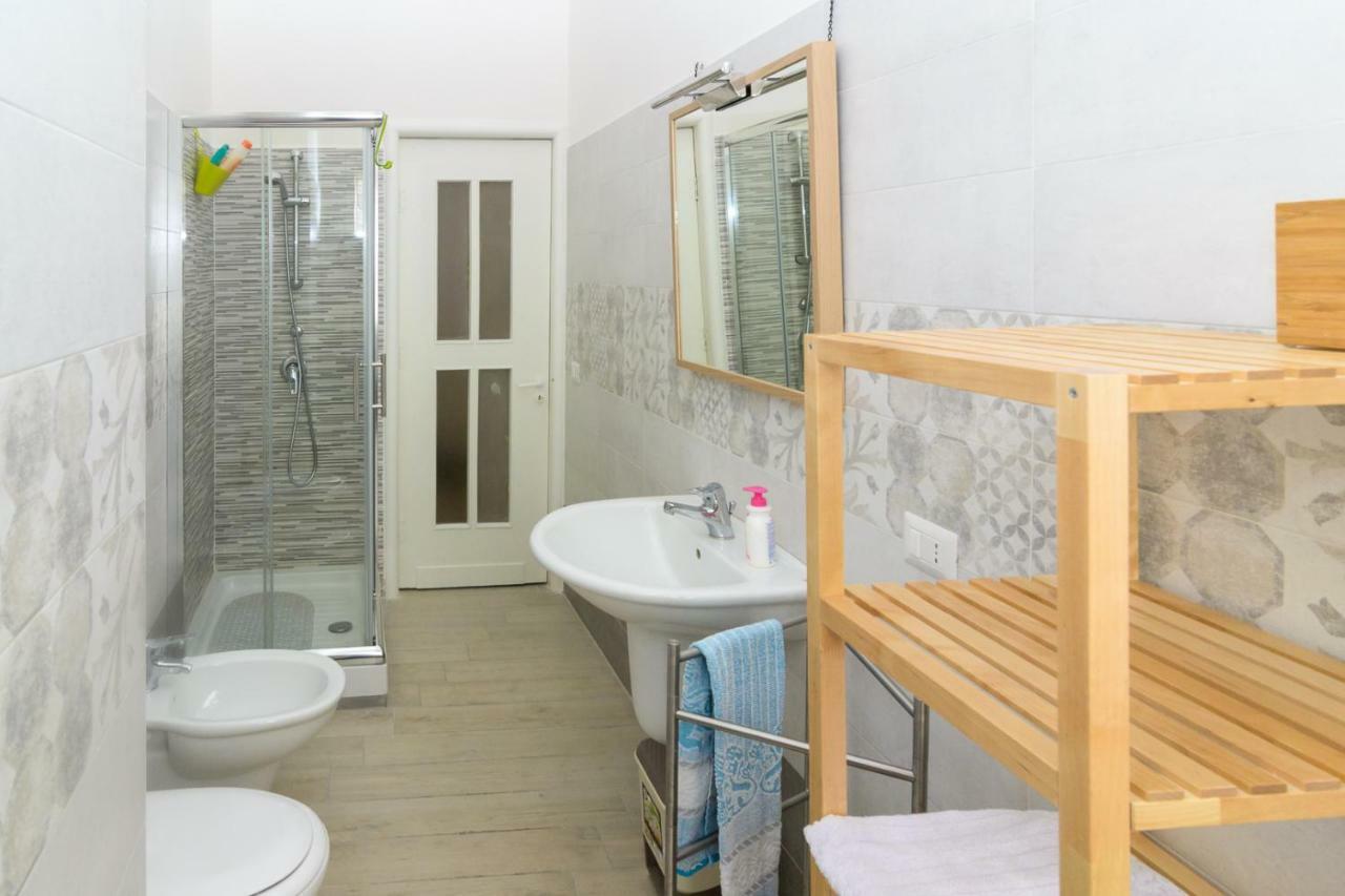 Lazzarella Loft Apartment Napoli Bagian luar foto